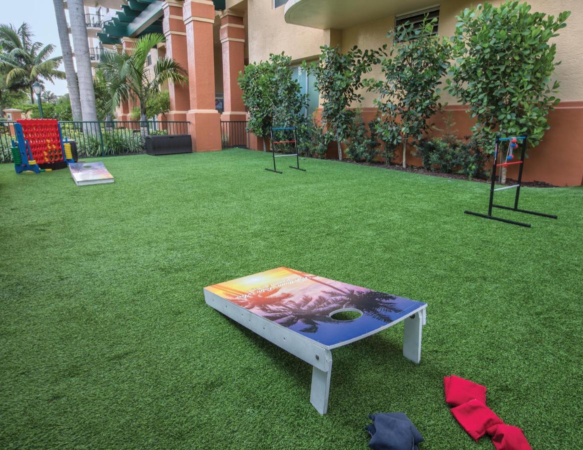 Club Wyndham Palm-Aire Hotel Pompano Beach Buitenkant foto