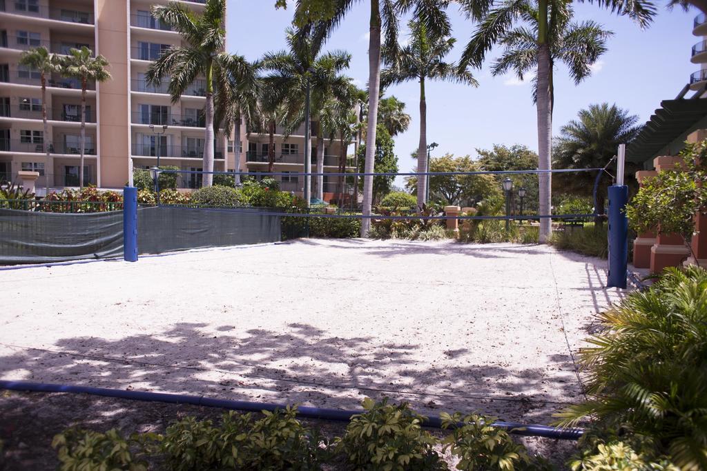 Club Wyndham Palm-Aire Hotel Pompano Beach Buitenkant foto