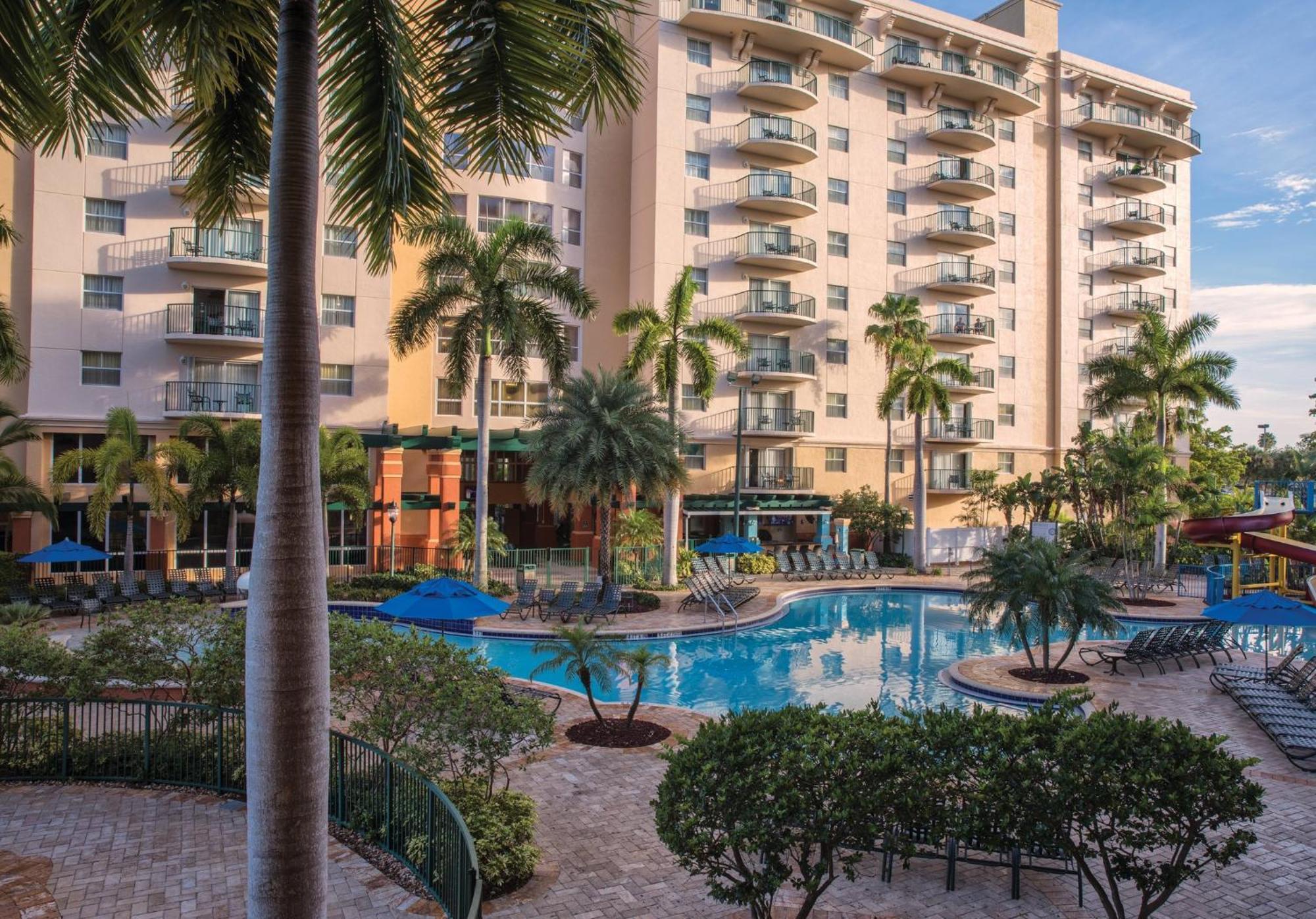 Club Wyndham Palm-Aire Hotel Pompano Beach Buitenkant foto