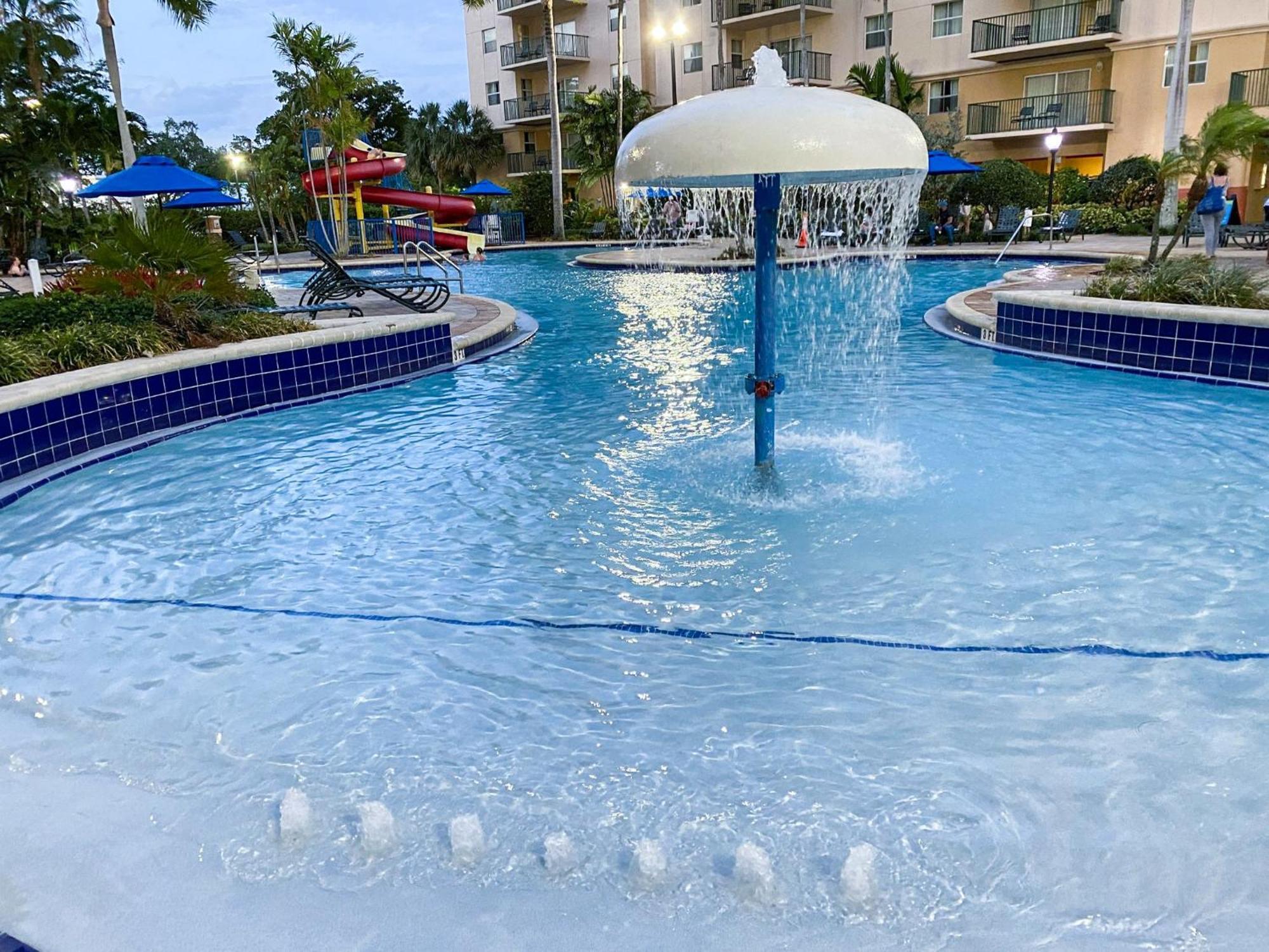 Club Wyndham Palm-Aire Hotel Pompano Beach Buitenkant foto