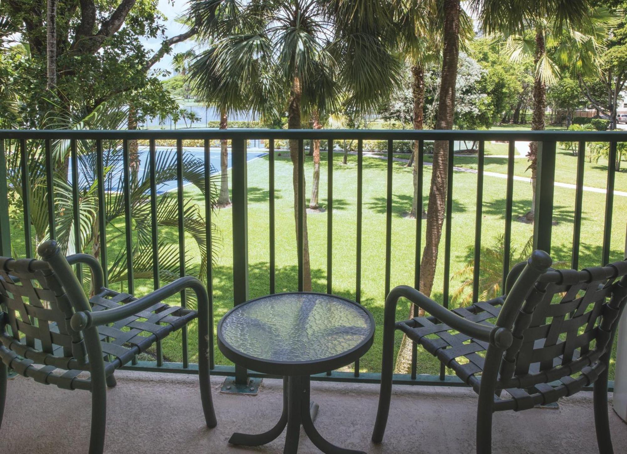 Club Wyndham Palm-Aire Hotel Pompano Beach Buitenkant foto