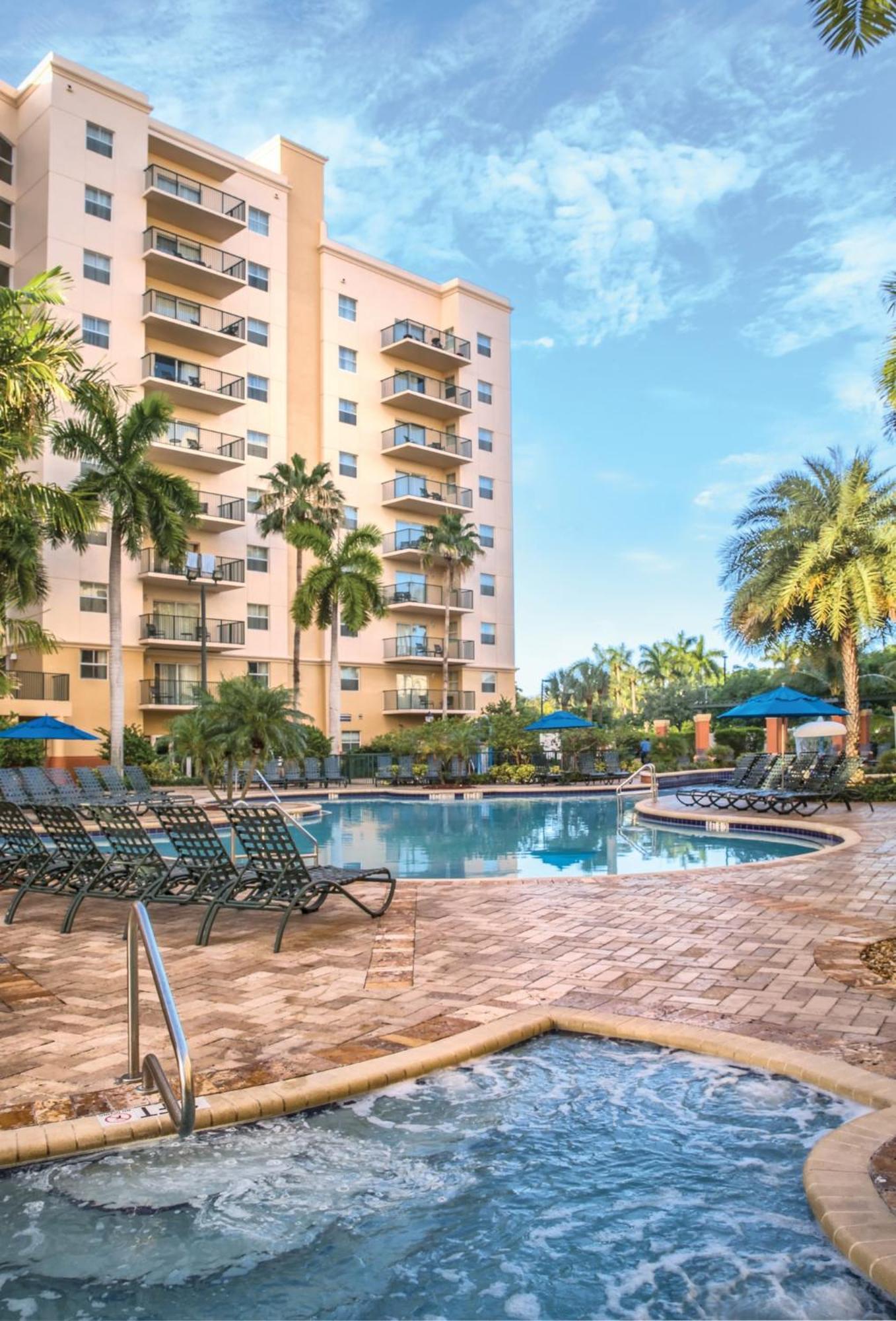 Club Wyndham Palm-Aire Hotel Pompano Beach Buitenkant foto