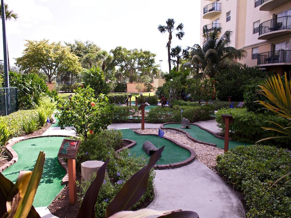 Club Wyndham Palm-Aire Hotel Pompano Beach Buitenkant foto
