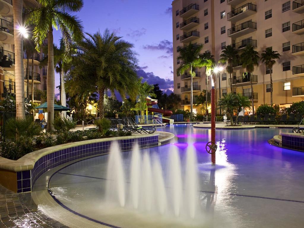 Club Wyndham Palm-Aire Hotel Pompano Beach Buitenkant foto