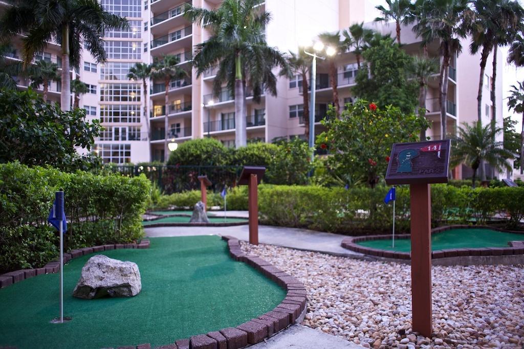 Club Wyndham Palm-Aire Hotel Pompano Beach Buitenkant foto